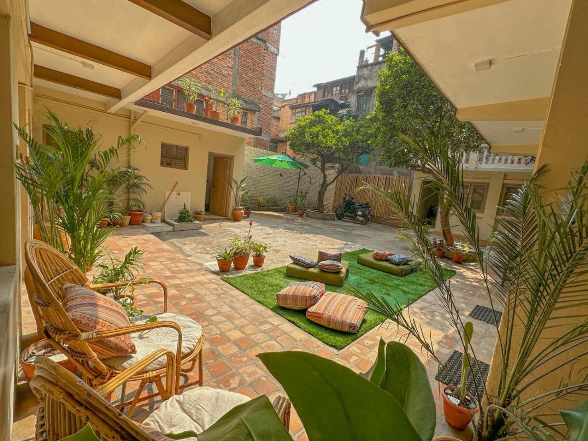 The Melo Pomelo Courtyard. Apartman Katmandu Kültér fotó