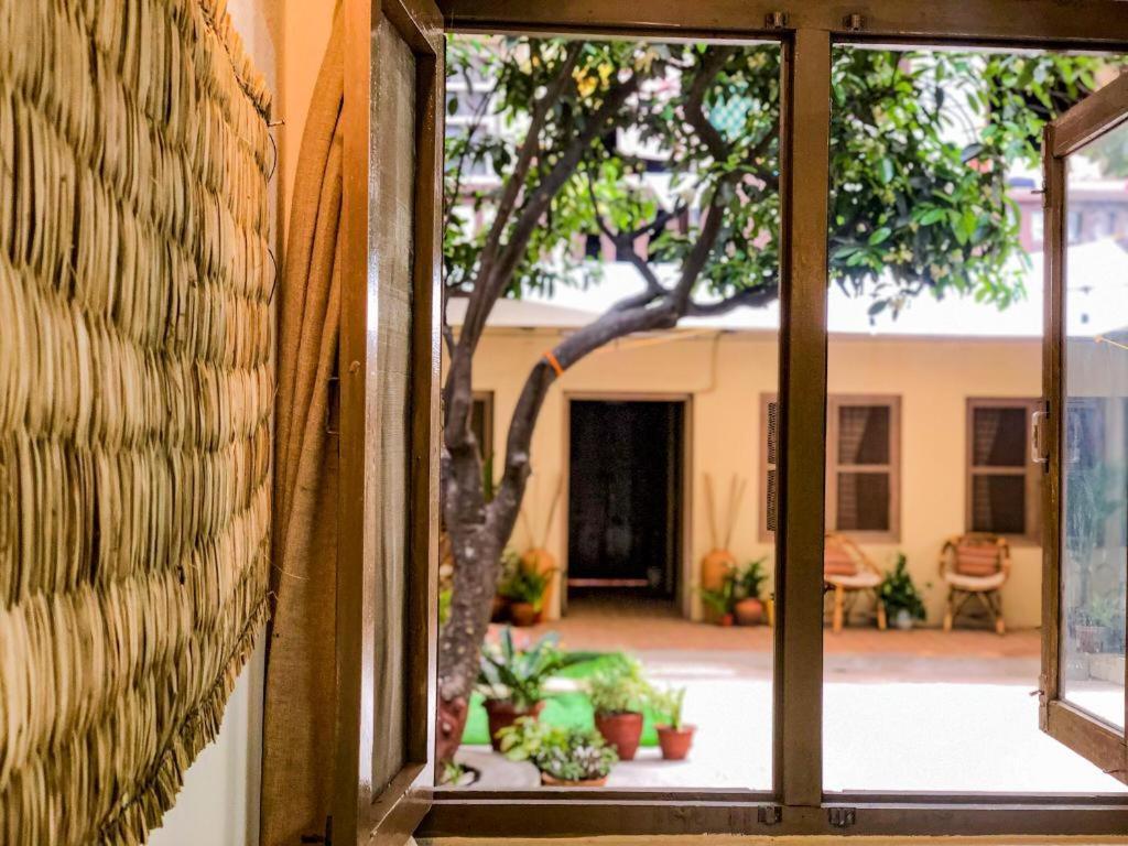 The Melo Pomelo Courtyard. Apartman Katmandu Kültér fotó