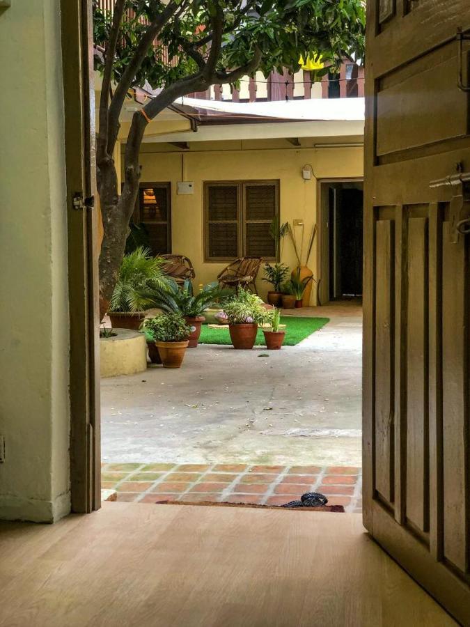 The Melo Pomelo Courtyard. Apartman Katmandu Kültér fotó