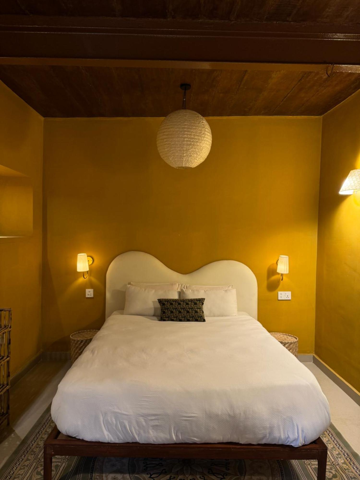 The Melo Pomelo Courtyard. Apartman Katmandu Kültér fotó