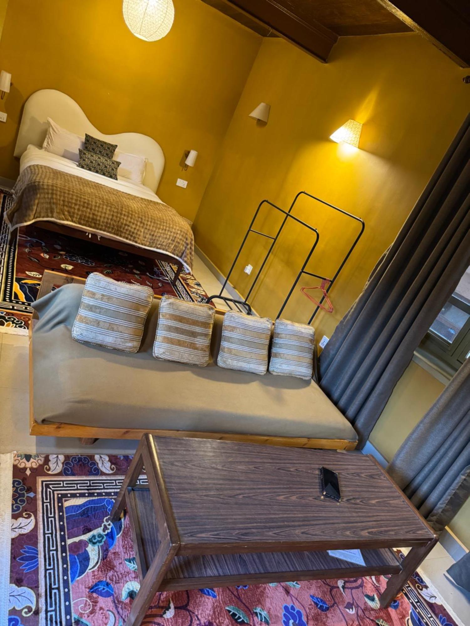The Melo Pomelo Courtyard. Apartman Katmandu Kültér fotó