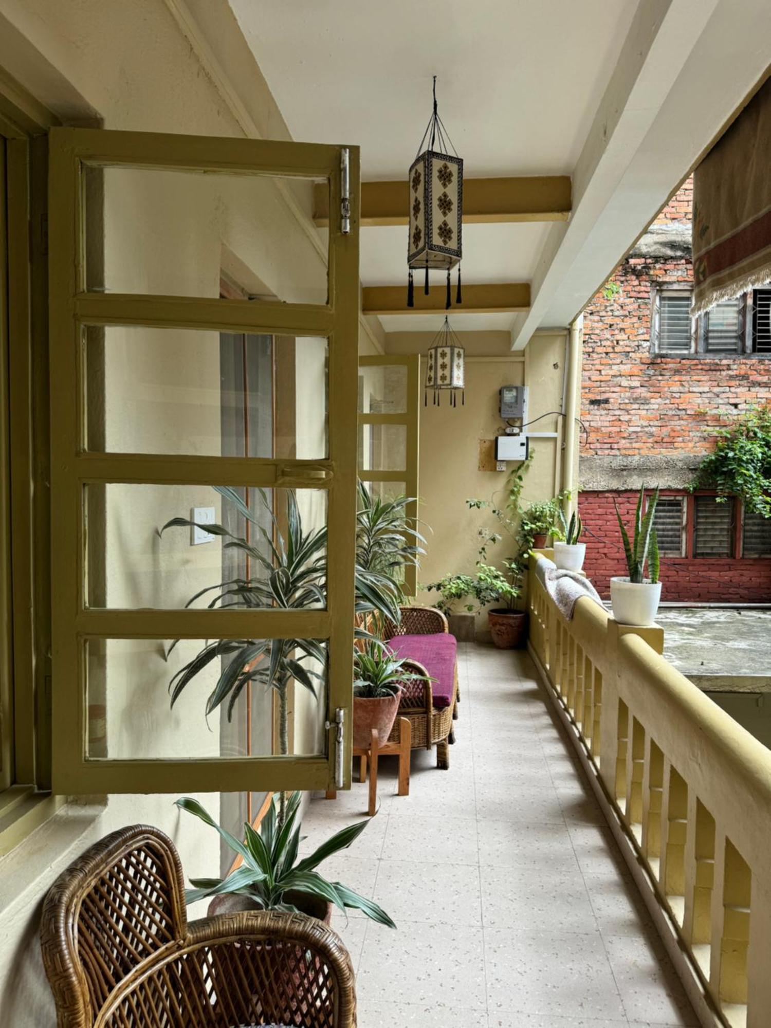 The Melo Pomelo Courtyard. Apartman Katmandu Kültér fotó