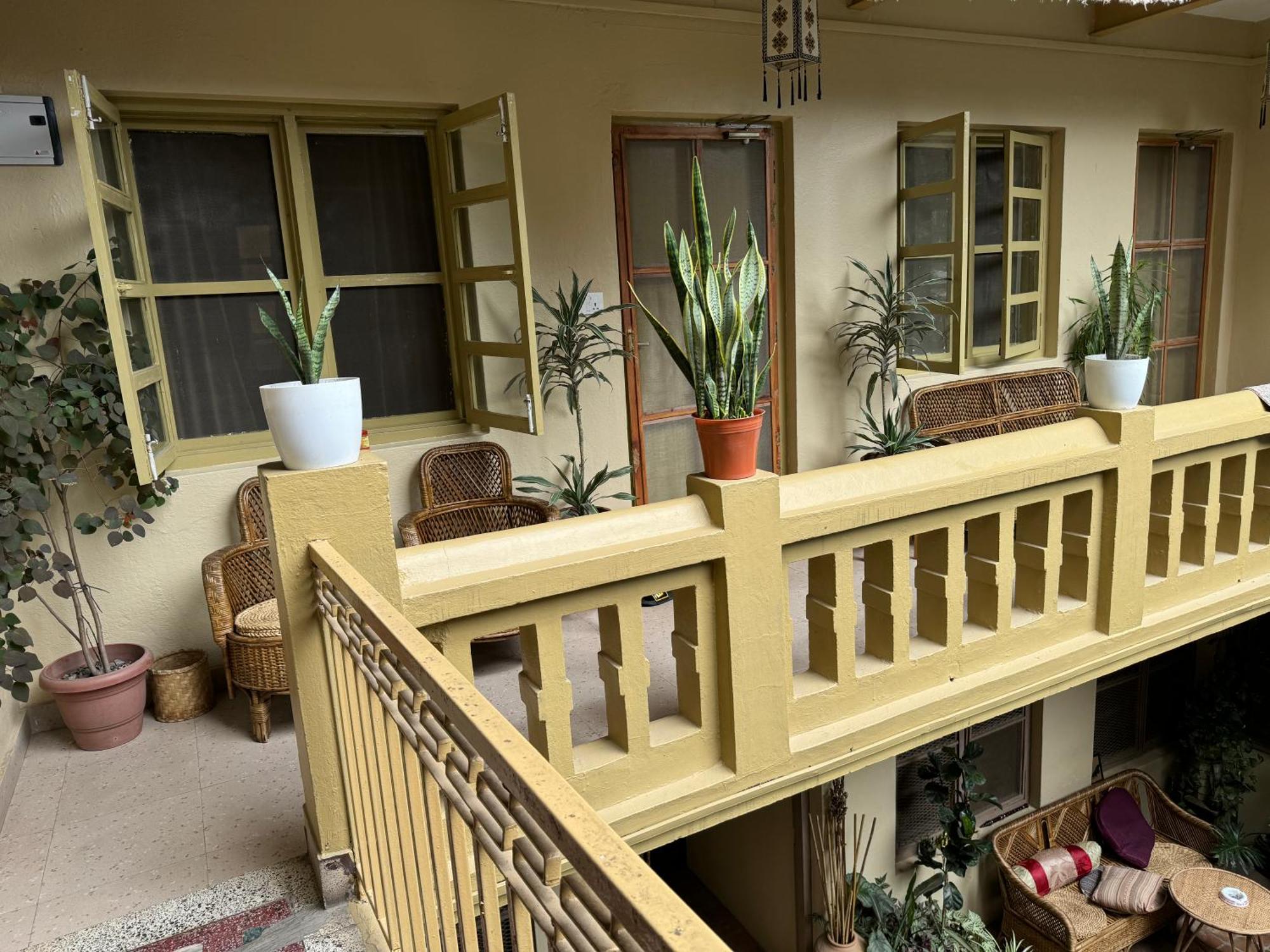 The Melo Pomelo Courtyard. Apartman Katmandu Kültér fotó